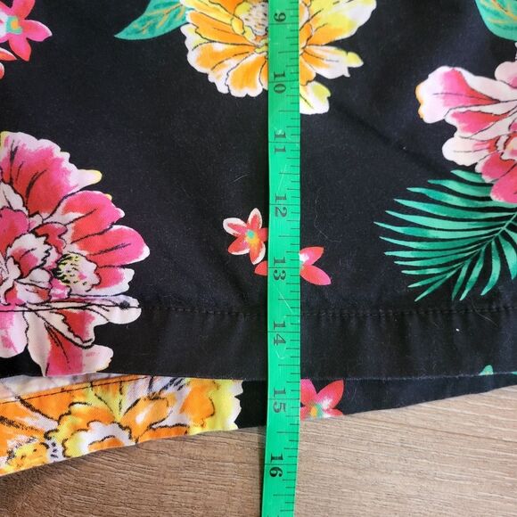 Old Navy Everyday Short Colorful Floral Size 16 - Picture 5 of 5
